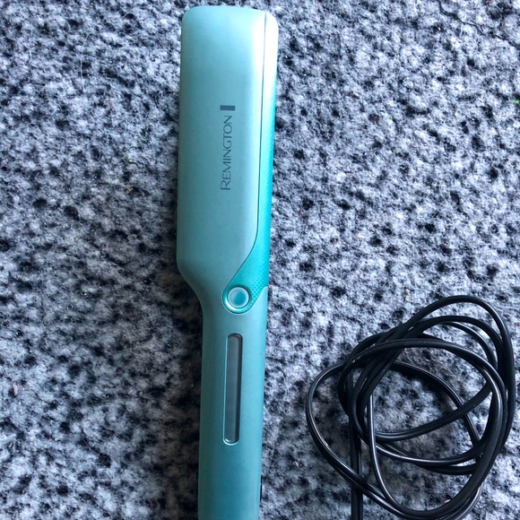 Remington hair straightener - Picture 2 of 2